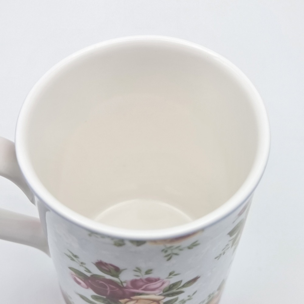 Royal Albert Old Country Roses Floral Blue Damask Bone China Tea Mug - Picture 4 of 6